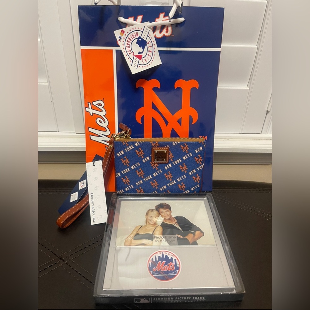 Dooney & Bourke New York Mets Small Wristlet, Picture frame and Gift bag